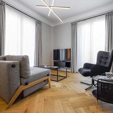 King Apartment Thessaloniki By Luxlikehome テッサロニキ エクステリア 写真