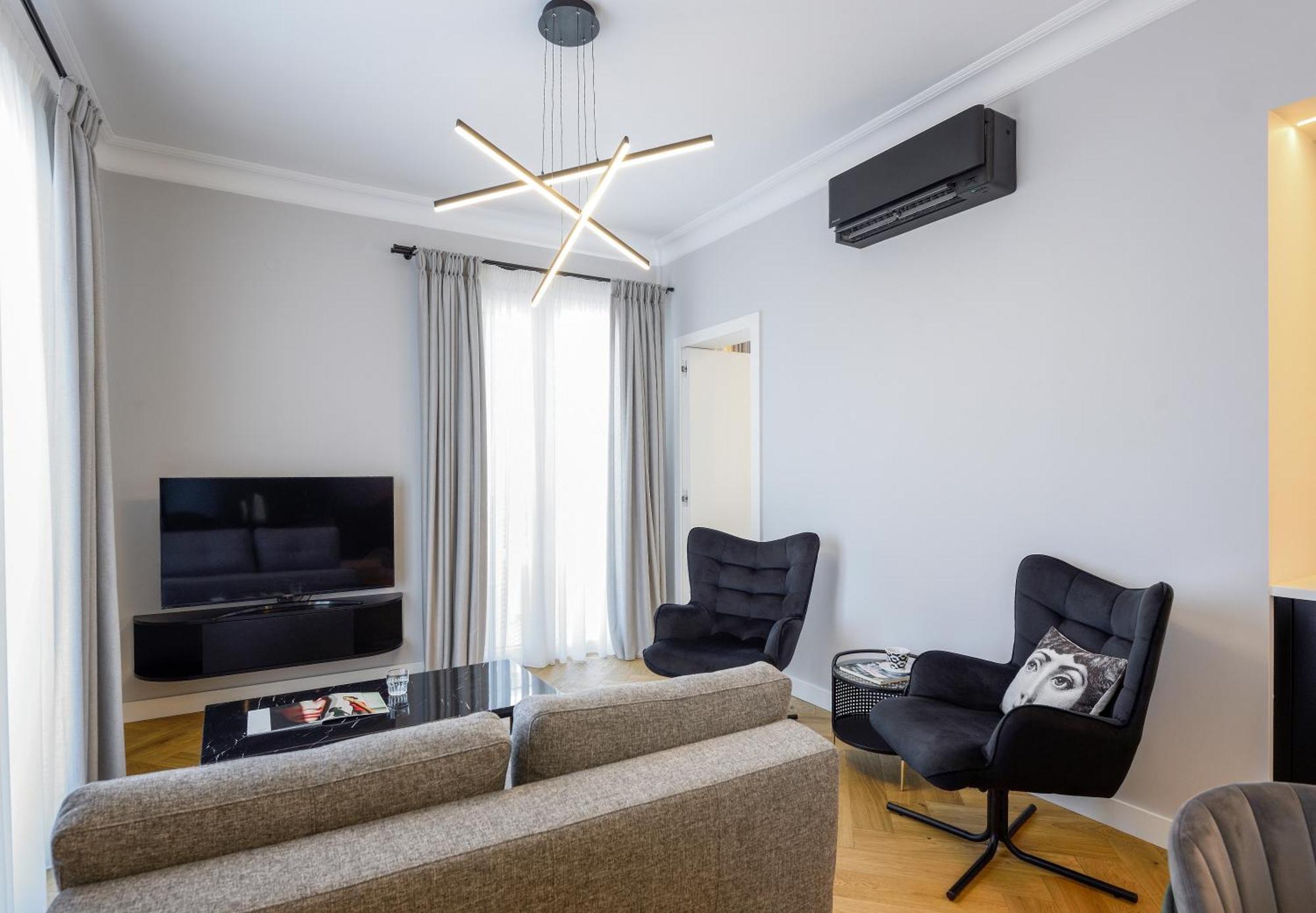 King Apartment Thessaloniki By Luxlikehome テッサロニキ エクステリア 写真