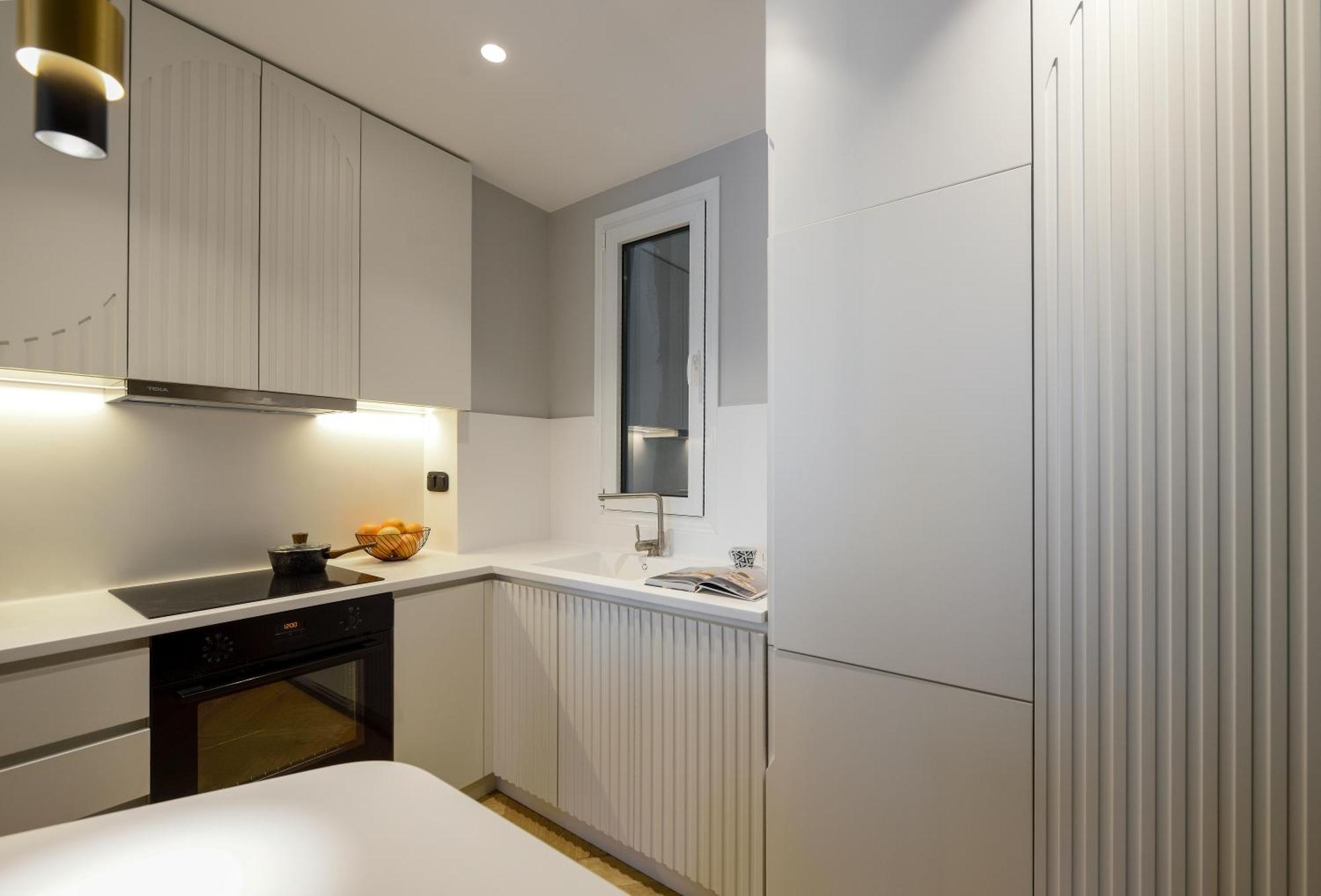 King Apartment Thessaloniki By Luxlikehome テッサロニキ エクステリア 写真
