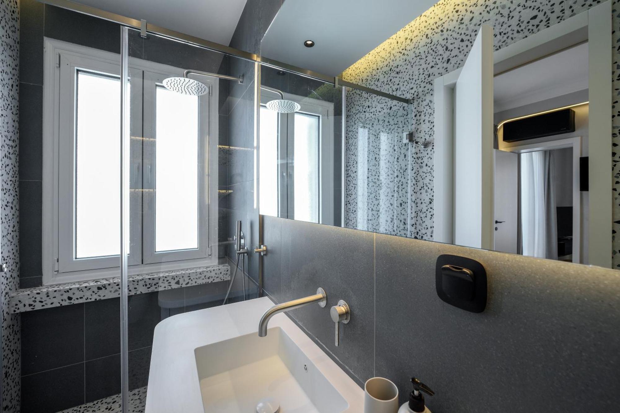 King Apartment Thessaloniki By Luxlikehome テッサロニキ エクステリア 写真