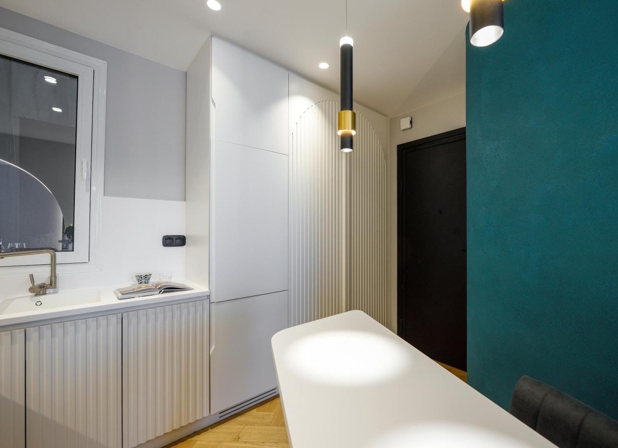 King Apartment Thessaloniki By Luxlikehome テッサロニキ エクステリア 写真
