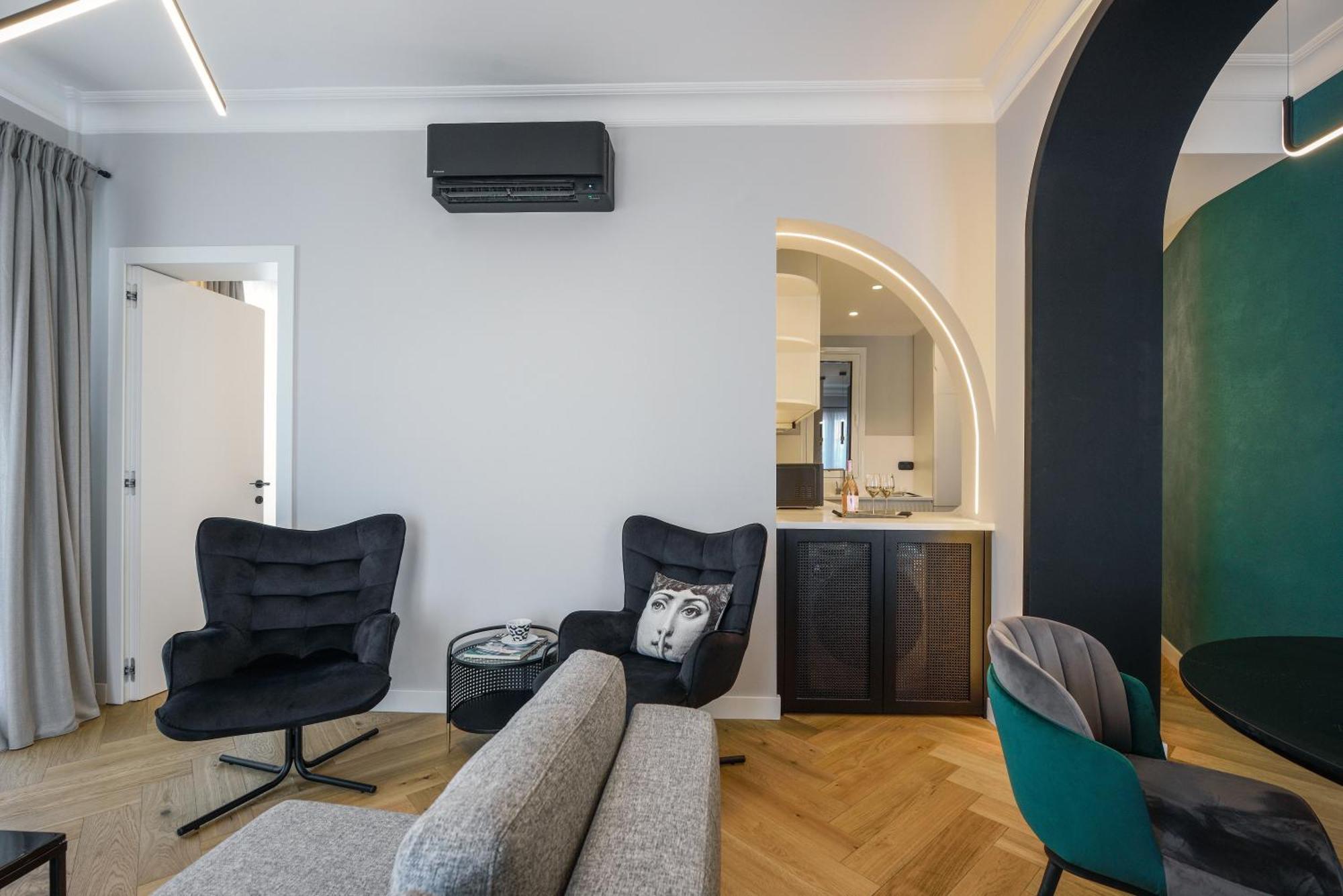 King Apartment Thessaloniki By Luxlikehome テッサロニキ エクステリア 写真