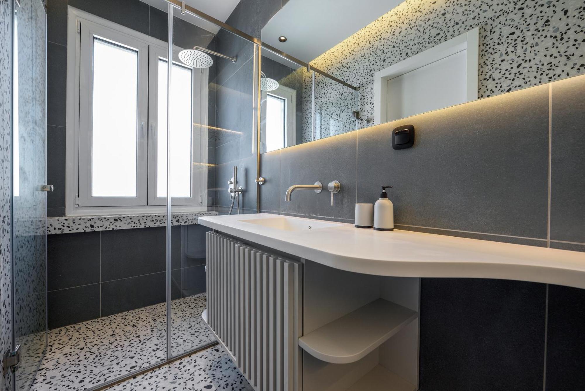 King Apartment Thessaloniki By Luxlikehome テッサロニキ エクステリア 写真